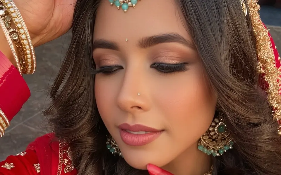 Nude Bridal Makeup: Natural and Minimal Looks for Indian Brides